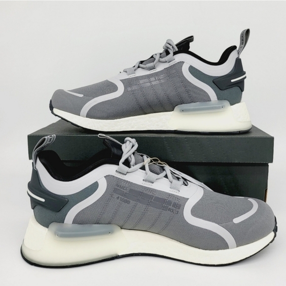 New Adidas Originals NMD_V3 Gore-Tex Men's Running Shoes Size 9 - Picture 6 of 8